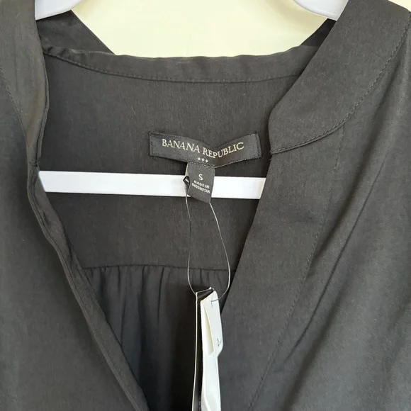 Banana Republic Black Long Sleeve Blouse - Picture 3 of 3